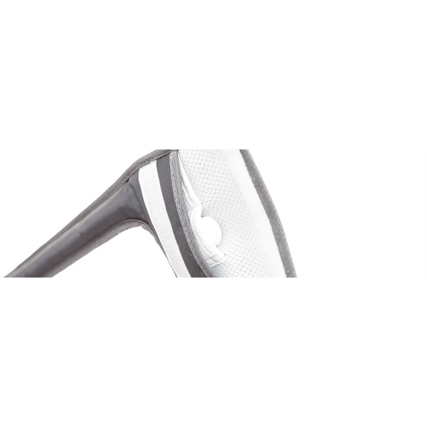 Pochettes légères de protection pour antenne de compensation