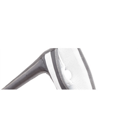 Pochettes légères de protection pour antenne de compensation